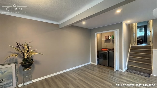 Photo - 5958 Carlton Av