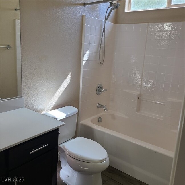 Photo - 10686 Cliff Lake St