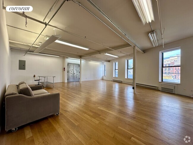 Building Photo - 435 S 5th St Rental