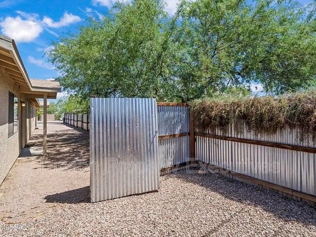 Photo - 1107 W Sonora St