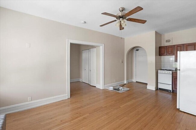 Photo - 0 bedroom in Chicago IL 60626 Unit 204