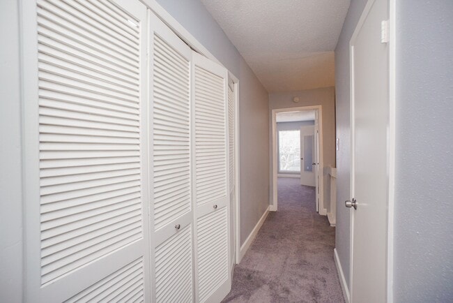 Photo - 2515 Oak Hill Dr