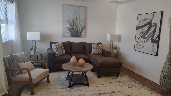 Photo - 9101 S Winston Way