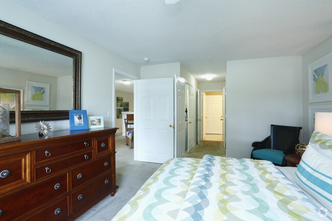 1BR, 1BA - 918 SF Hatteras- Bedroom
