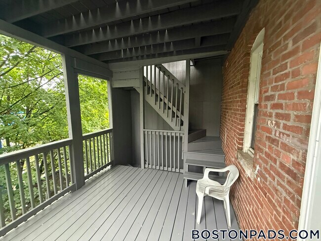 Photo - 62 Fayston St Unit 2