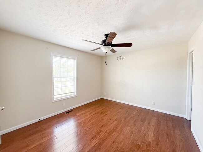 Photo - 3 Bedroom 2 Bathroom Townhome