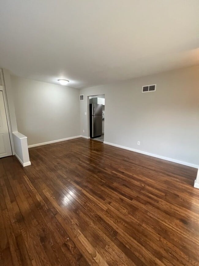 2818-2820-2820 Allegheny Ave Unit 2820 Allegheny Avenue