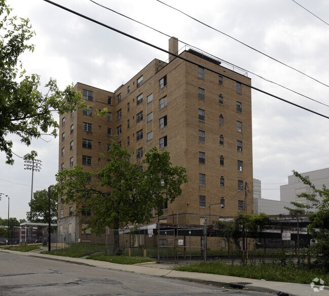 Photo - Frontenac Apartments