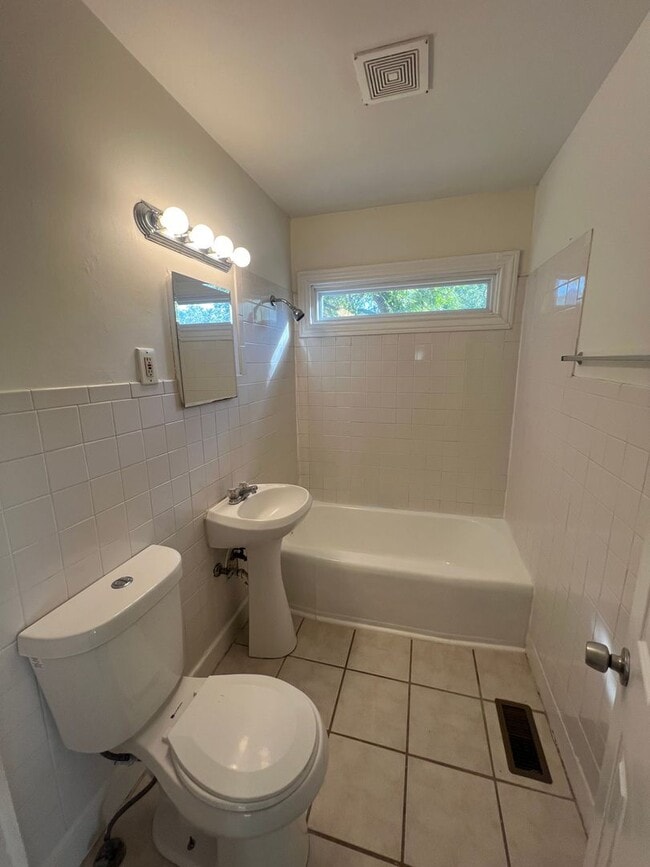 Photo - Charming 2 bedroom, 1 bathroom Home Located in the Desirable Greenville, SC Area!