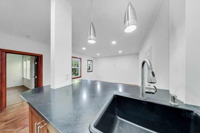 Photo - Walk to the Beach – Bright 1Bedroom/1 Bath...