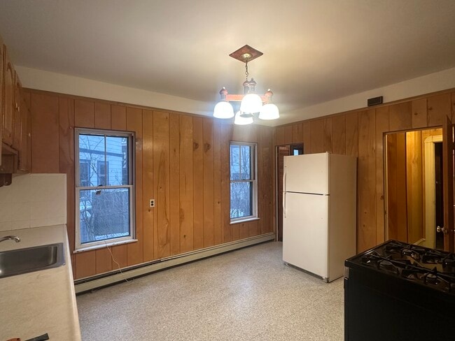 Photo - 18 Holyoke Rd Unit 18