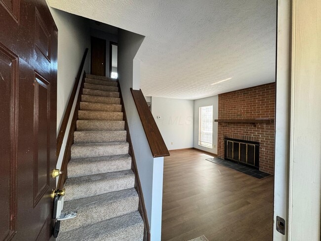 Building Photo - 1305 Palmer House Ct Unit D