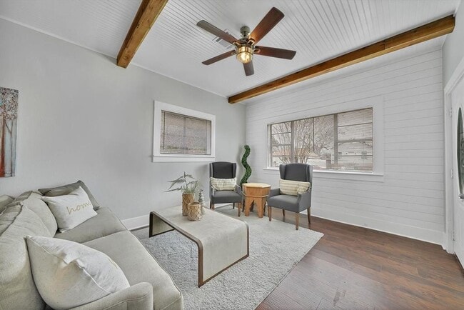 2 Bedr/ 2 full bath Beautiful Home in Galv... - 2 Bedr/ 2 full bath Beautiful Home in Galv...