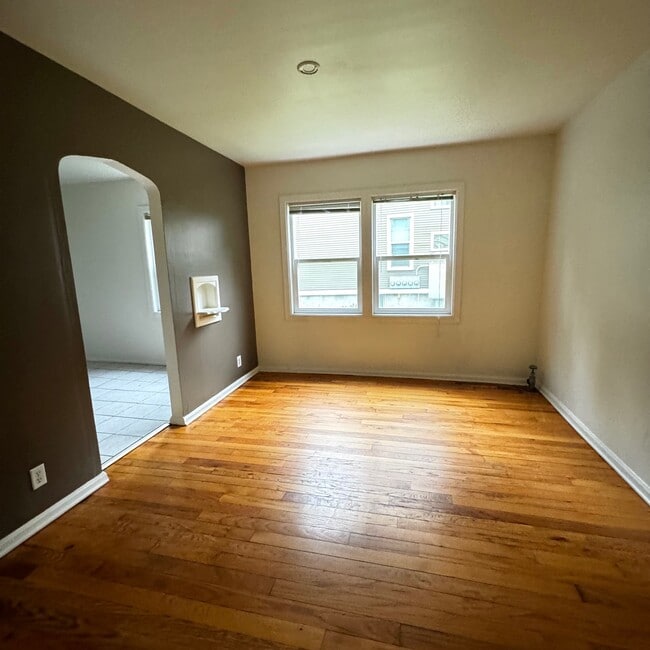 Photo - 115 n Hancock st