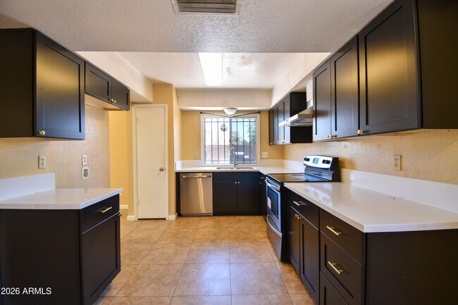Photo - 6525 W Mercer Ln
