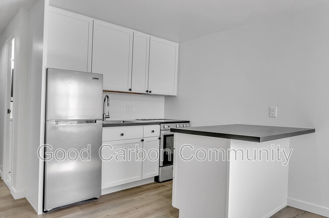 Photo - 111 Porter Ave Unidad Studio