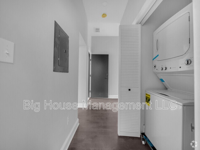 Building Photo - 707 Druid Park Lake Dr Rental