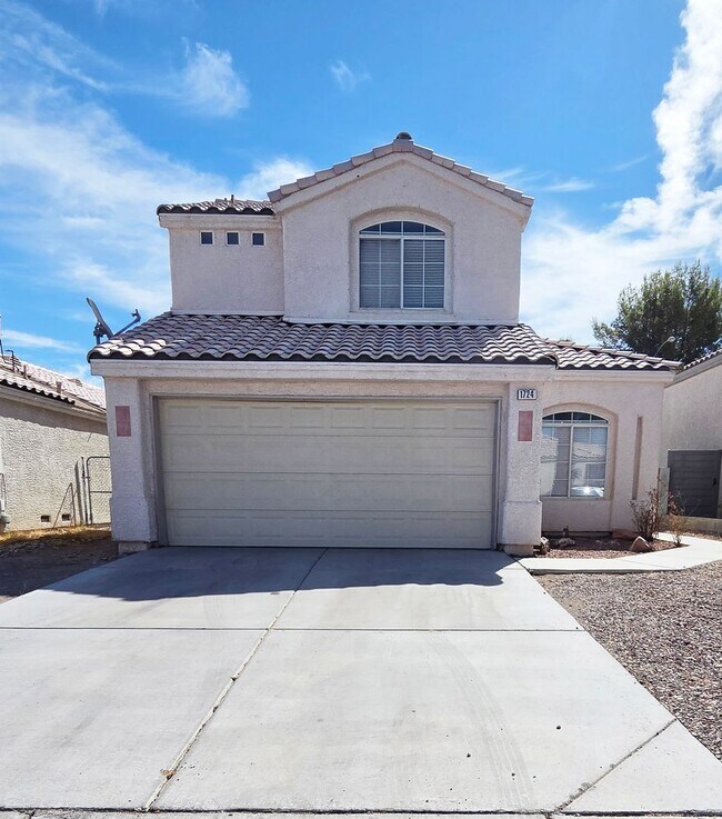 1724 Leaning Pine Way