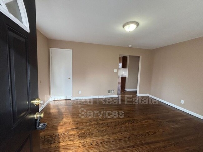 Photo - 2309 Byron St