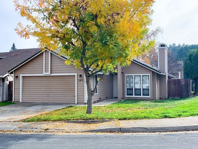 Charming 3 Bedroom 2 Bath Home in the Pock... - Charming 3 Bedroom 2 Bath Home in the Pock...