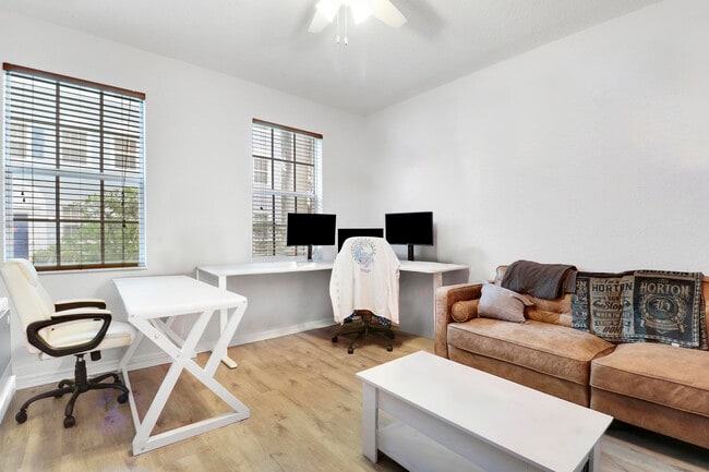 Photo - 107 Pond Apple Ln Unit 102