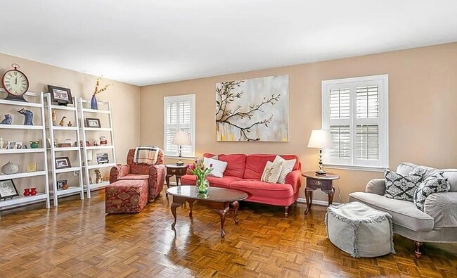 Photo - 3107 Selwyn Farms Ln