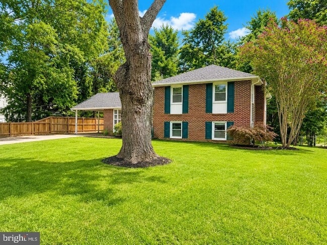 Photo - 1402 Mullins St