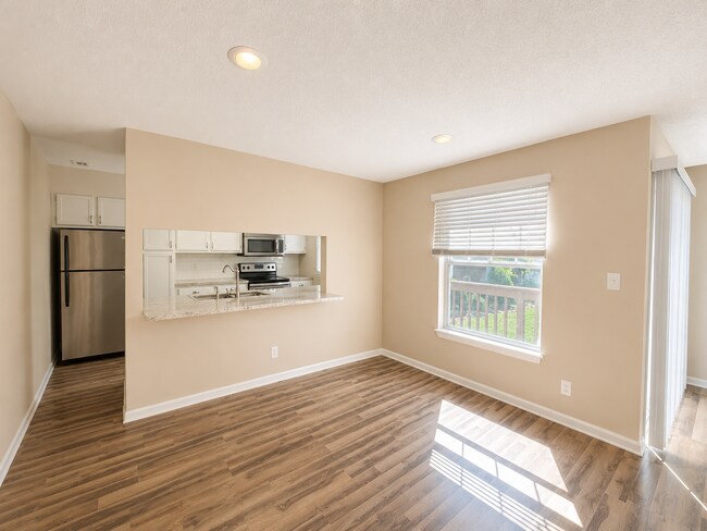 Photo - 5020 Thoroughbred Ln Unit G