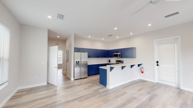 Photo - 1820 E Robinson St