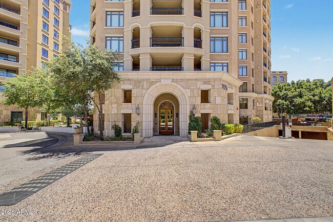 7175 E Camelback Rd Unidad 309