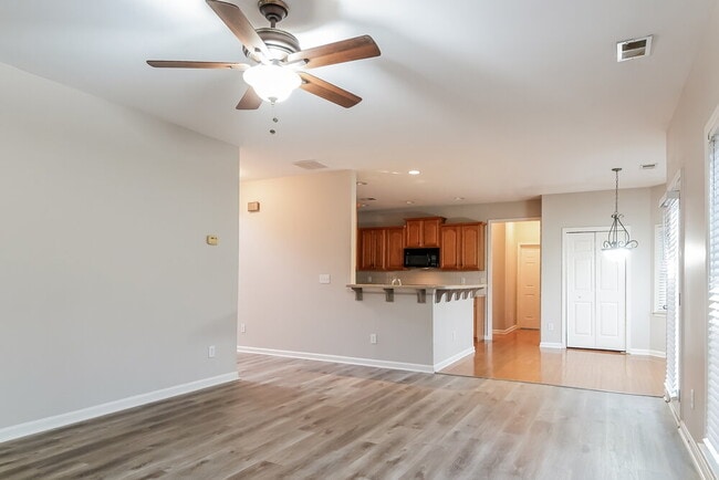 Photo - 990 Amberton Ln