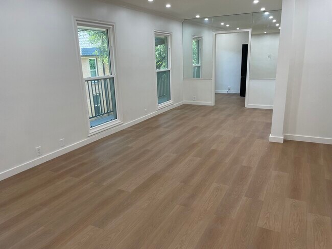 7824 Meadow Park Dr Unit Meadow Park Unit 201