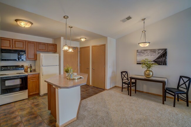 Photo - Prairie Towne Square