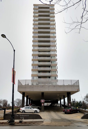 Photo - 5601 N Sheridan Rd Unidad Top floor lake view