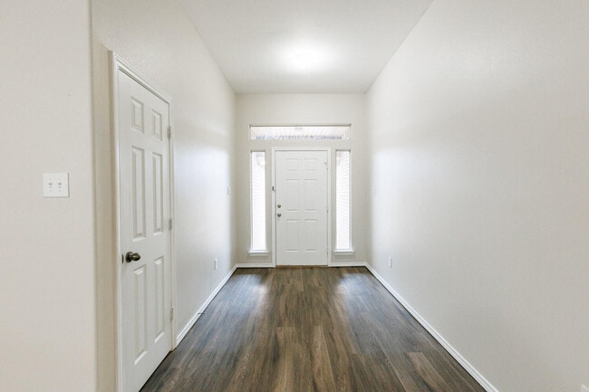 Photo - 6705 91st Pl