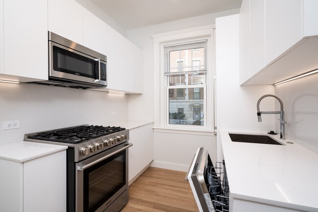 Photo - 27 Forest St