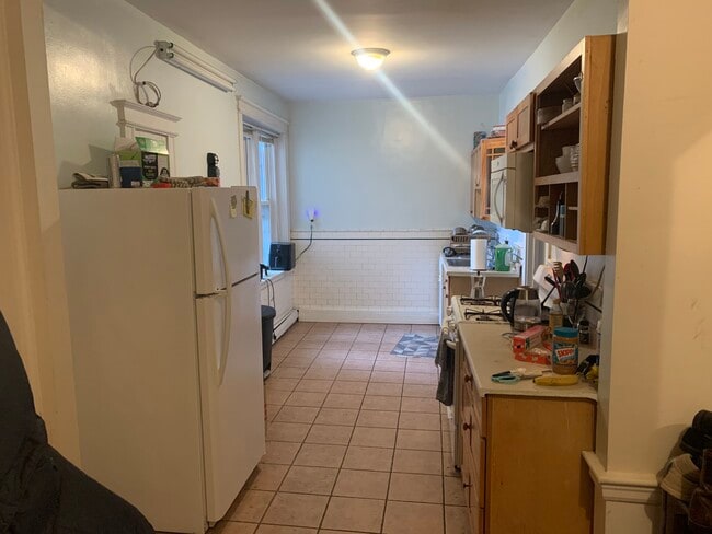 Building Photo - 1657 Commonwealth Ave Unit 3-bed 1-bath Rental