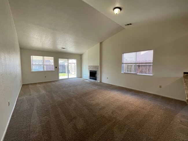 Photo - 441 N McClure Rd