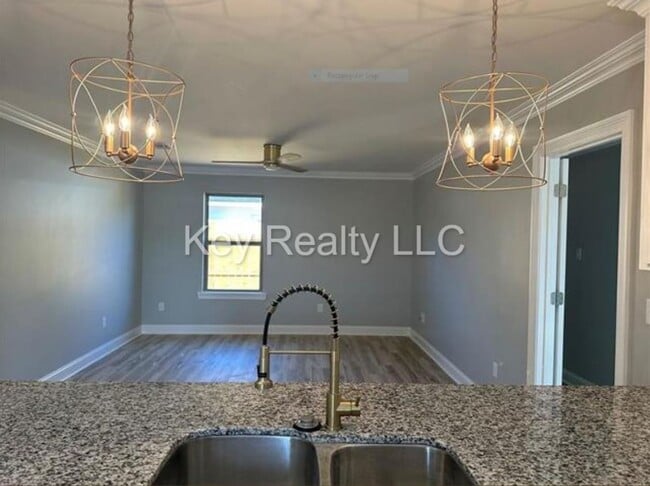 Photo - 3213 Stimson Ave