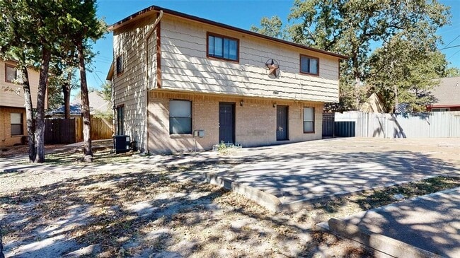 Photo - 1002 Verde Dr Unit A