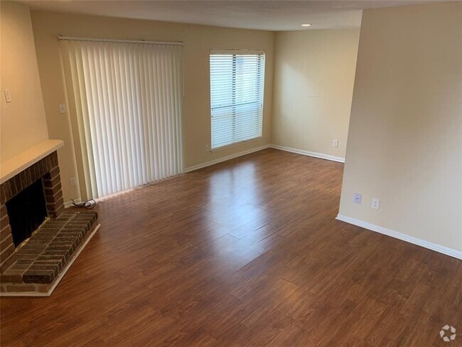 Building Photo - 16111 Aspenglenn Dr Unit 312 Rental