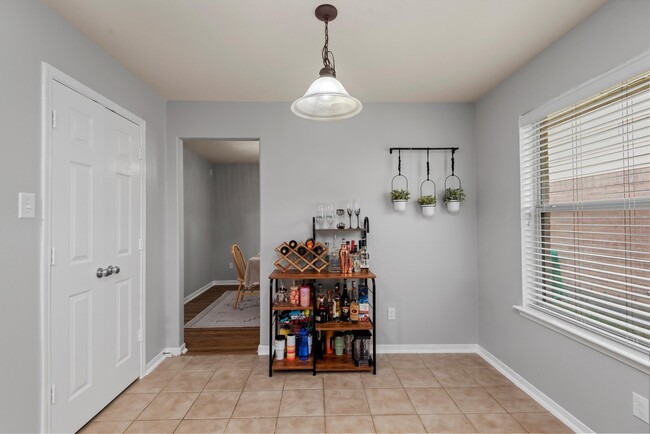Photo - 5614 Savannah Woods Ln