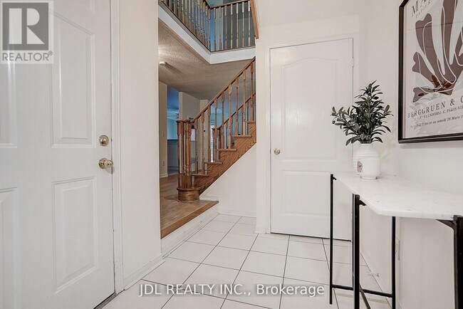 Photo - 47 Millcliff Cir