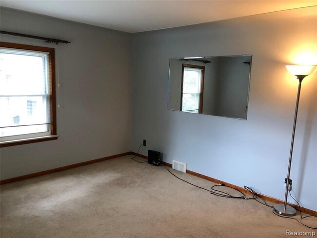 Photo - 2111 W 14 Mile Rd