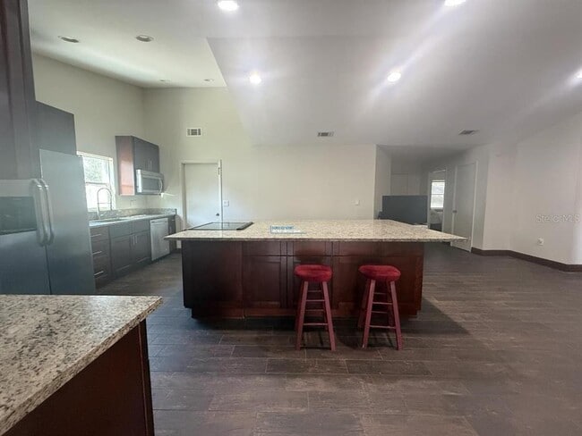 11205 Partridge Dr