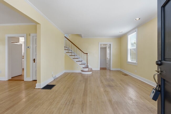 Photo - 1301 Clarke St