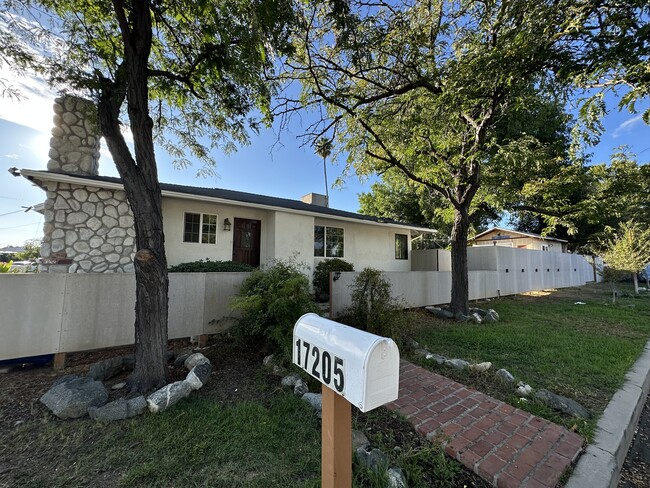 Building Photo - 17205 Germain St Unit 17205