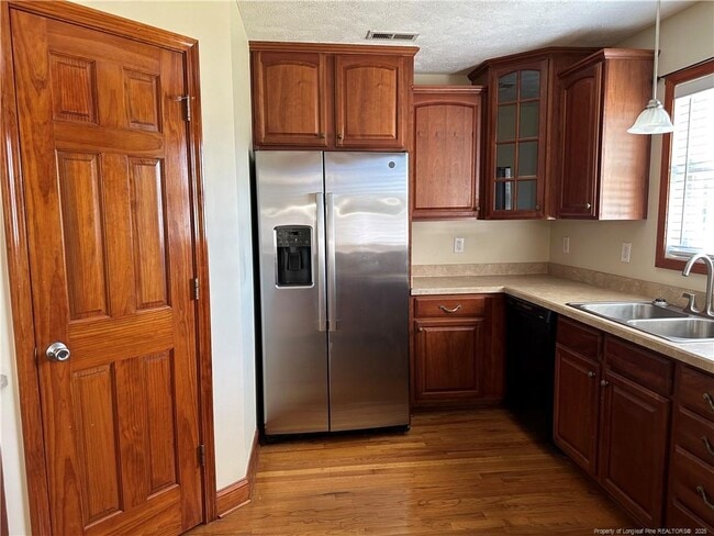 Photo - 1935 Sunshine Ct