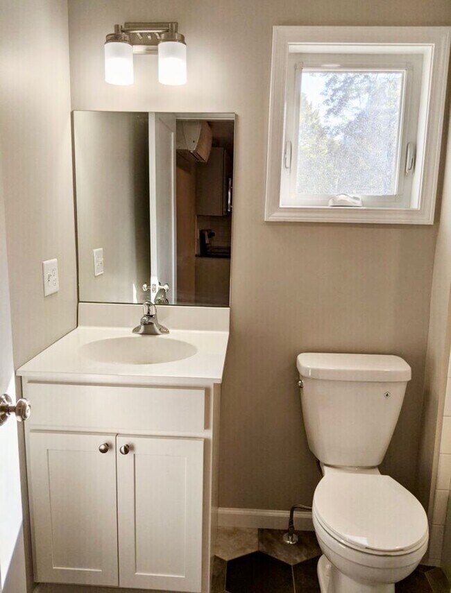 Photo - 209 S Meadow St Unit Apt B