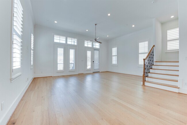 Photo - 8736 Oak Kolbe Ln